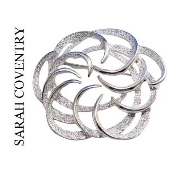 Sarah Coventry Frosted Curl Rib Pin Brooch Silver Tone - Picture 1 of 4